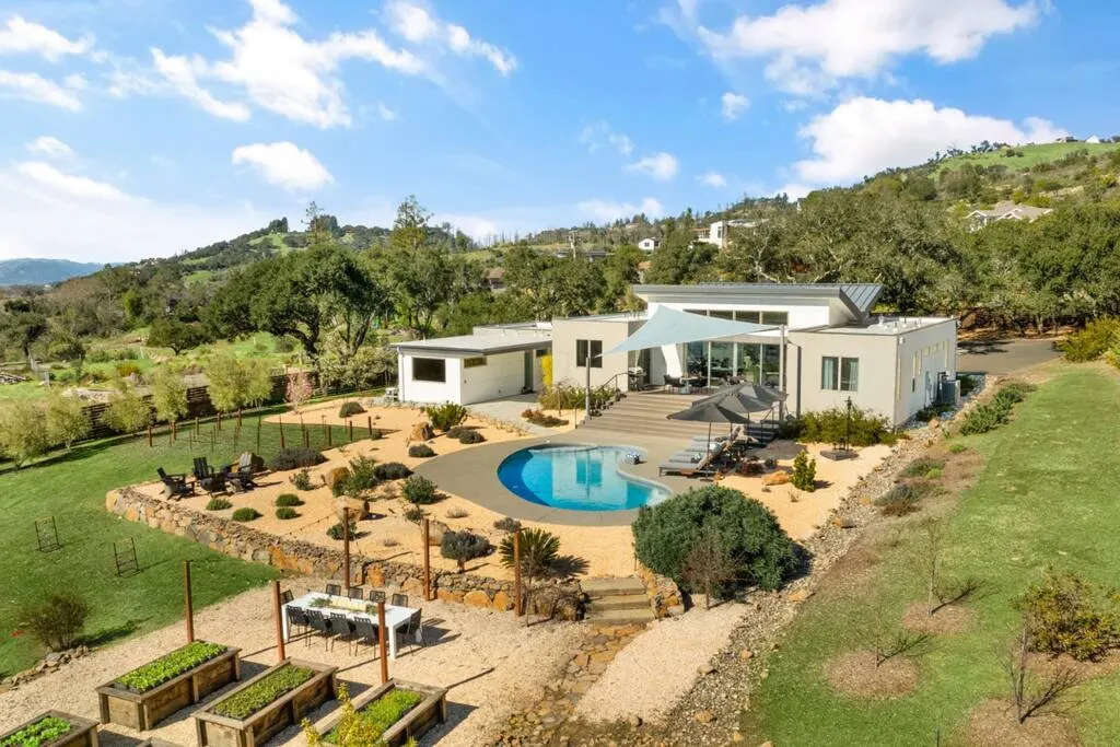 Sunset Ridge | Luxury Wine Country Retreat